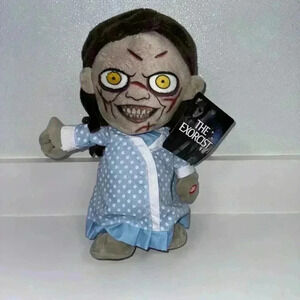 NWT! The Exorcist Animated Regan 13" 2019 Walking, Talking Plush Figure Horror